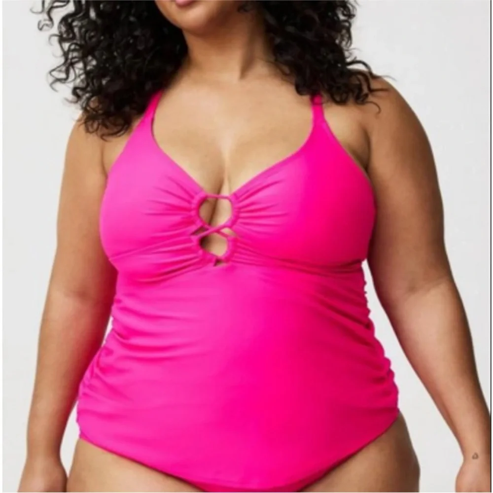 TORRID Bright Pink Cross-Back Ruched Tankini Top size 2 (2X, 18/20) NWT